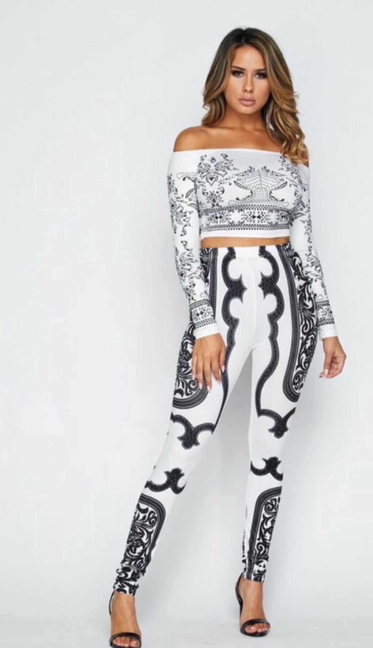 “Feeling Myself” two-piece rhinestone legging set